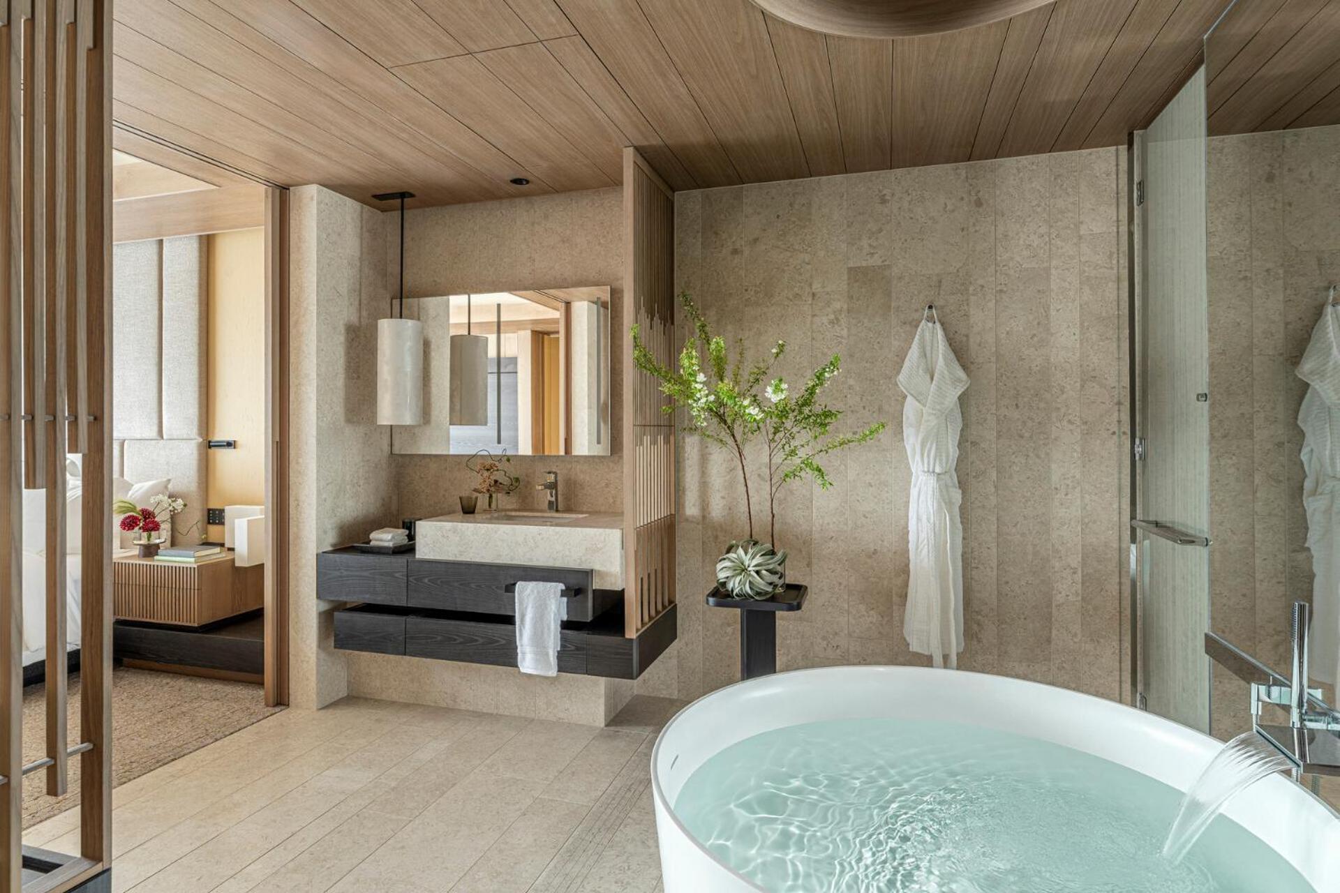 Four Seasons Hotel Osaka Exterior photo