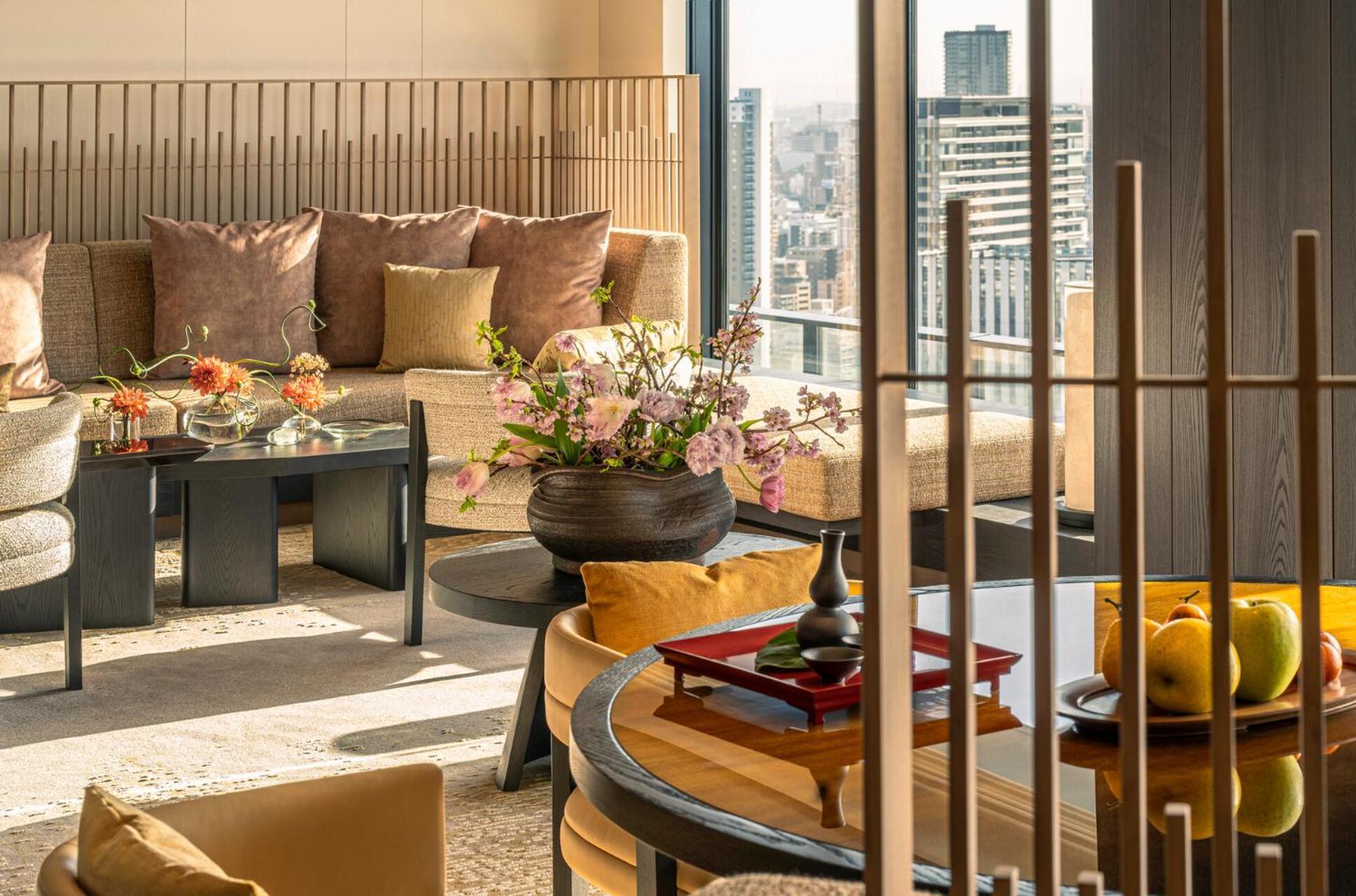 Four Seasons Hotel Osaka Exterior photo