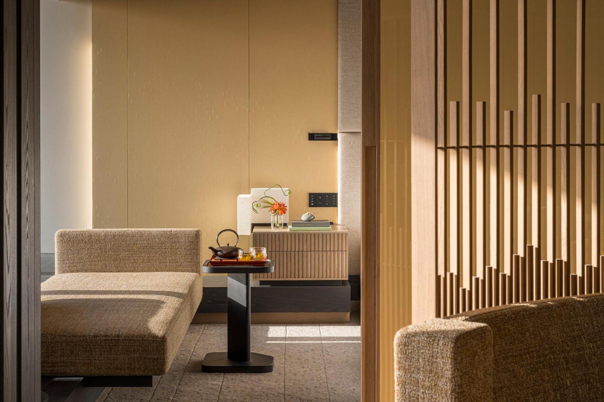 Four Seasons Hotel Osaka Exterior photo