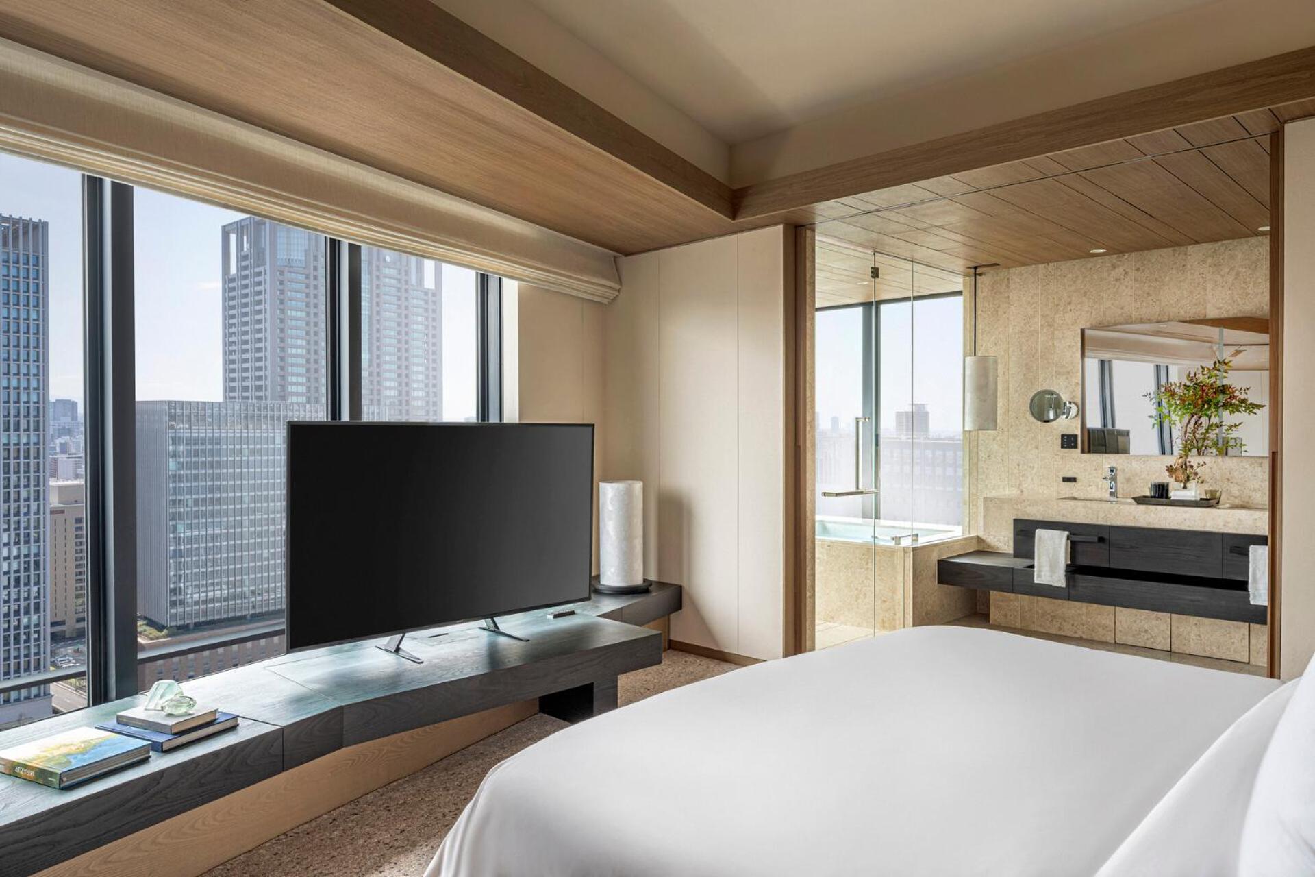 Four Seasons Hotel Osaka Exterior photo