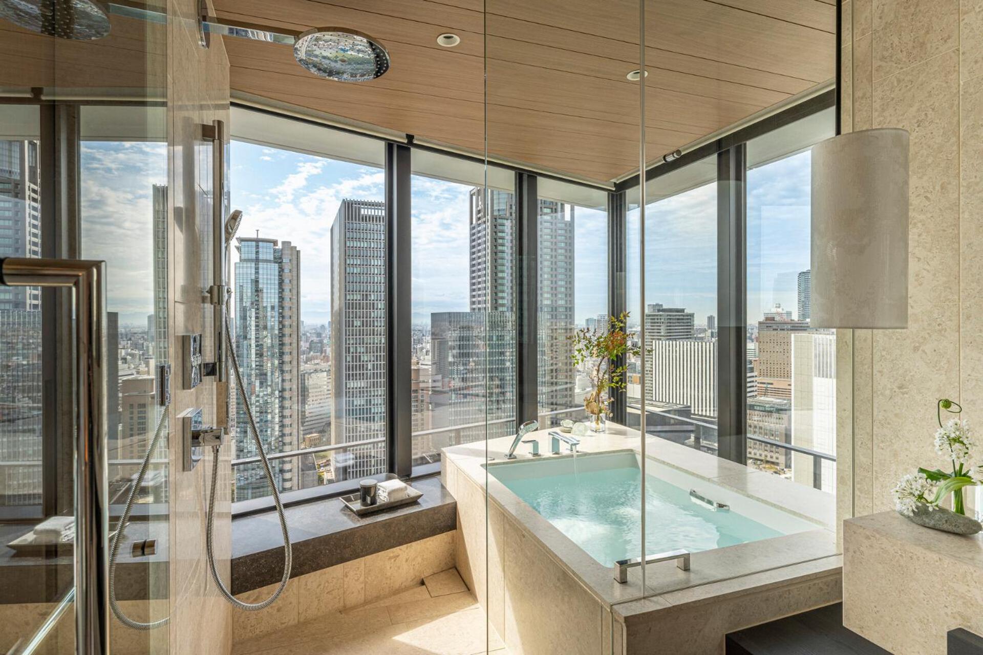 Four Seasons Hotel Osaka Exterior photo