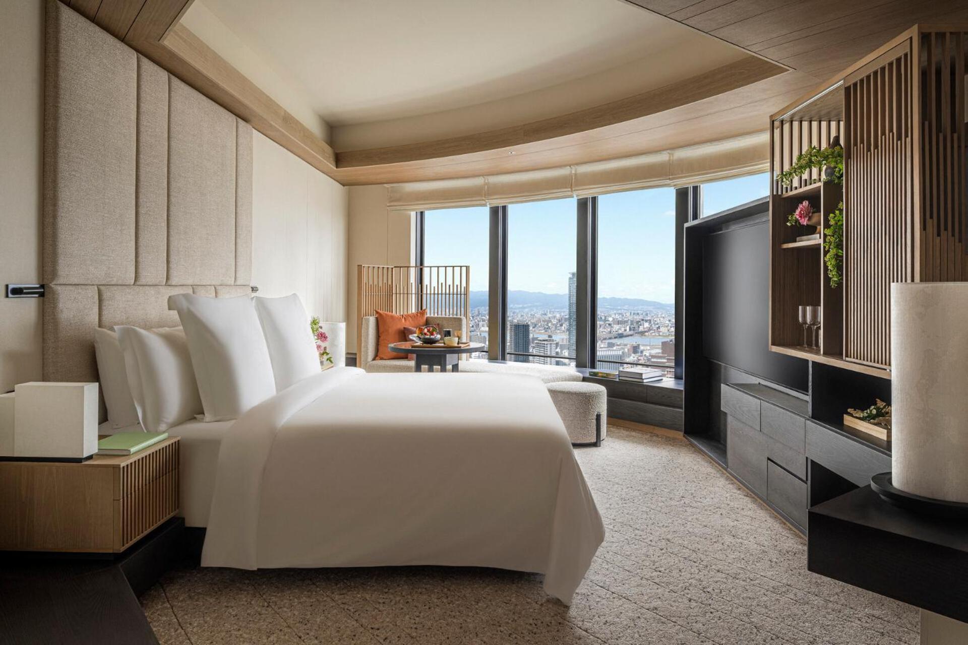 Four Seasons Hotel Osaka Exterior photo