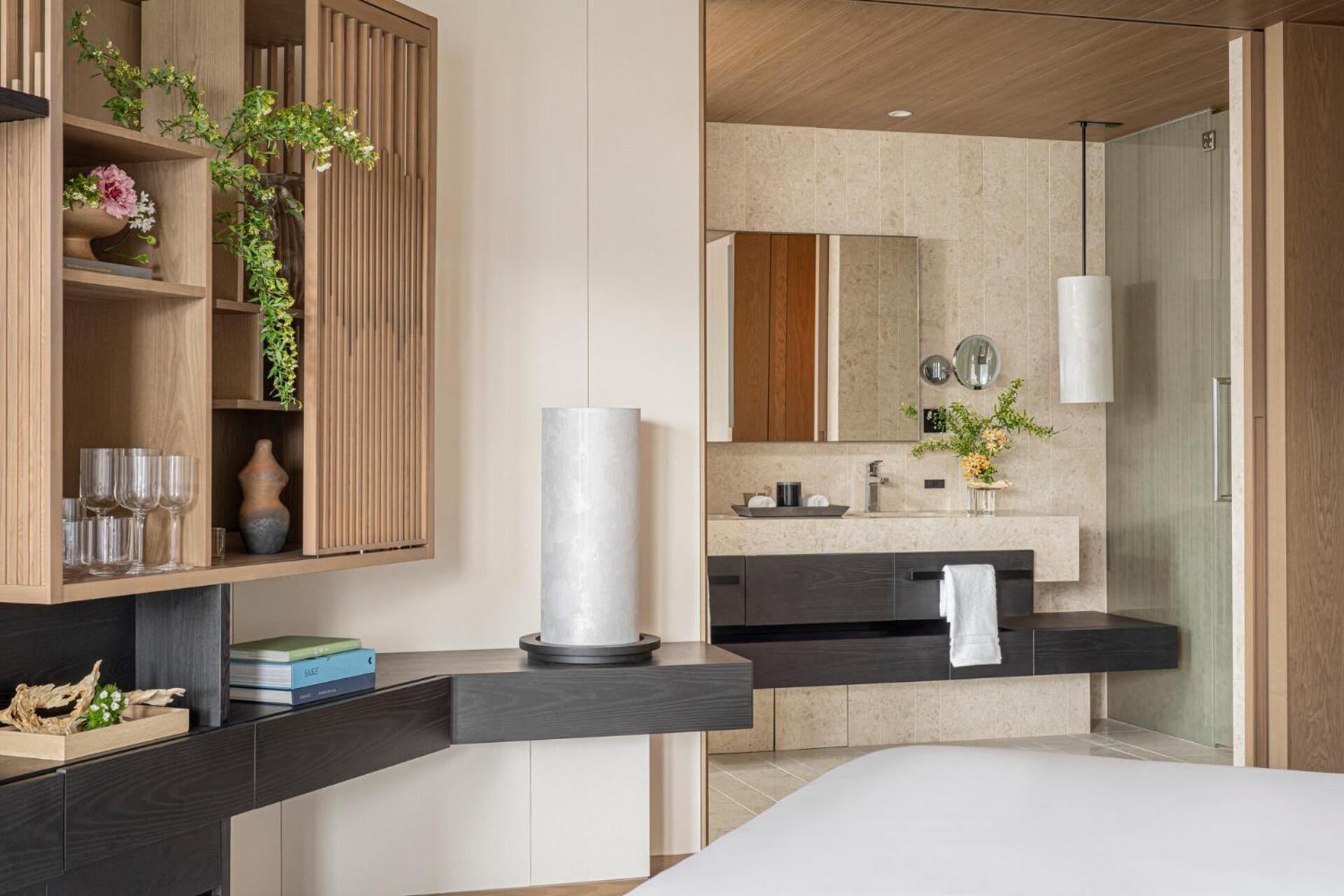 Four Seasons Hotel Osaka Room photo