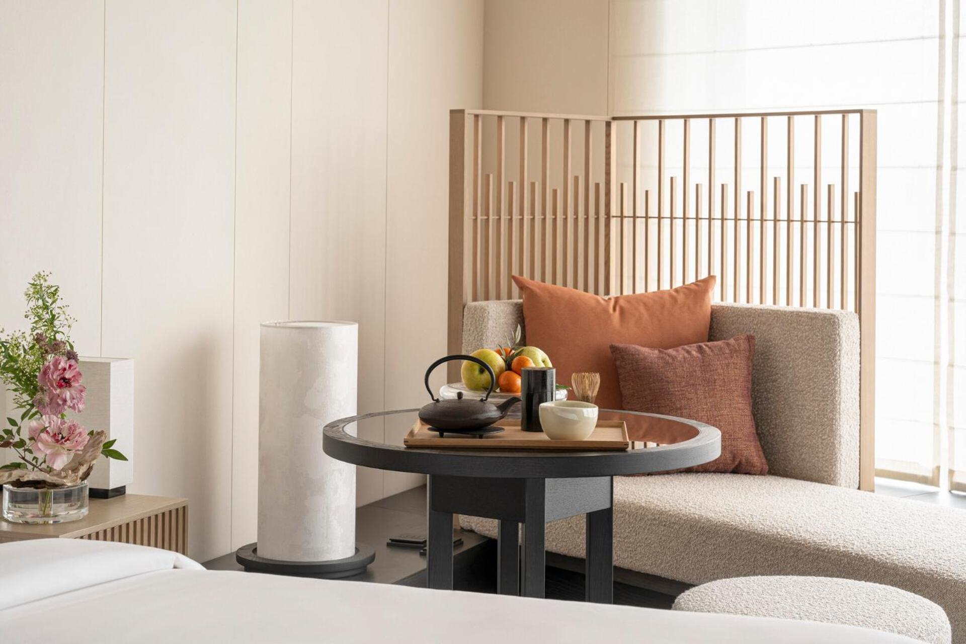 Four Seasons Hotel Osaka Room photo