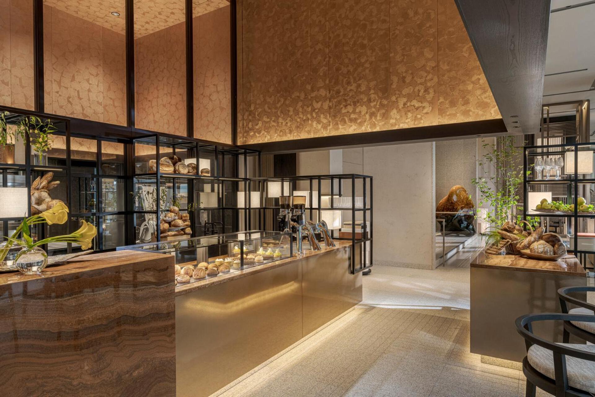 Four Seasons Hotel Osaka Exterior photo